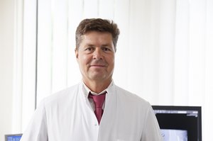 Chefarzt Sektion Endoprothetik, Dr. med. Burkhard Schropp