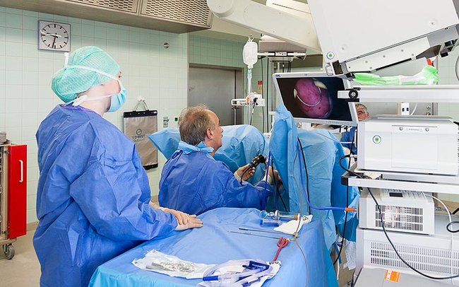 Klinik für Urologie und Kinderurologie, Schwerpunkt Minimal-invasive Chirurgie