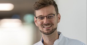 Dr. Felix Schulz