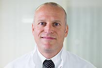 Schilddrüsenzentrum, Leitung: Chefarzt Dr. Stephan Hagelmayer