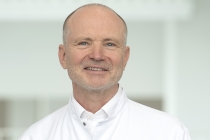 Prof. Dr. med. Wolfgang Linhart, Klinikdirektor, Klinik für Unfallchirurgie und Orthopädie, Handchirurgie 