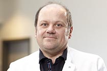 Unser Profil: Chefarzt Schmerztherapie, Leiter SchmerzzentrumDr. Michael Kugler