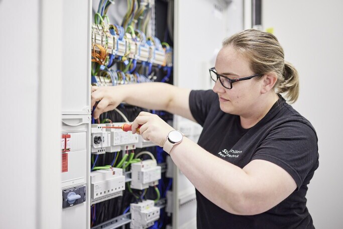 Elektroniker (m/w/d) (Teilzeit), 1. Bild