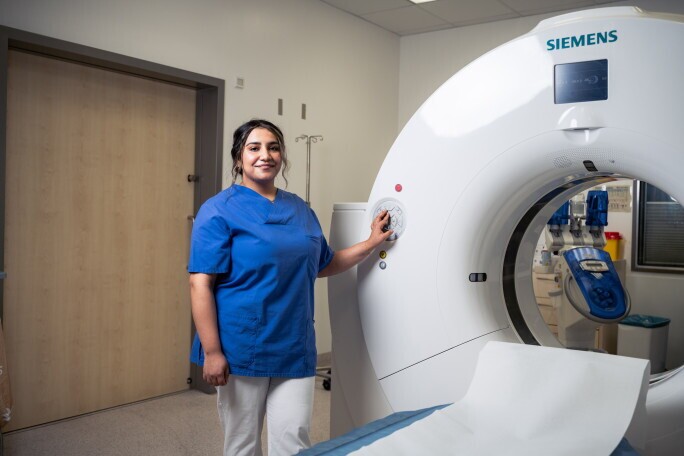 Ausbildung: Start zum 01.10.27 Medizinischer Technologe für Radiologie (m/w/d), 1. Bild