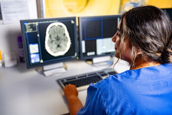 Medizinischer Fachangestellter (m/w/d) für die Anmeldung in der Klinik für Radiologie, 1. Bild